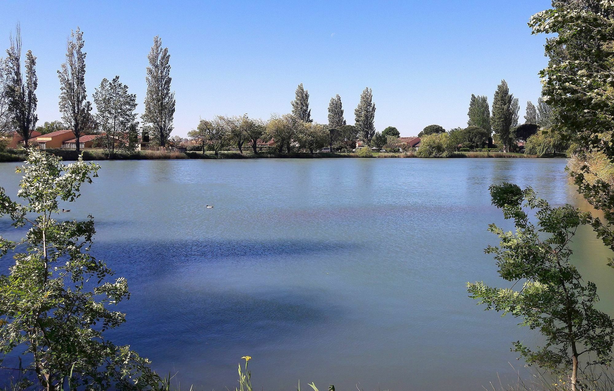 Residence Odalys Le Village Camarguais Les Gardians Арл Екстериор снимка